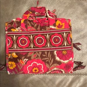 Vera Bradley Hanging Toiletry Bag Carnaby Pattern